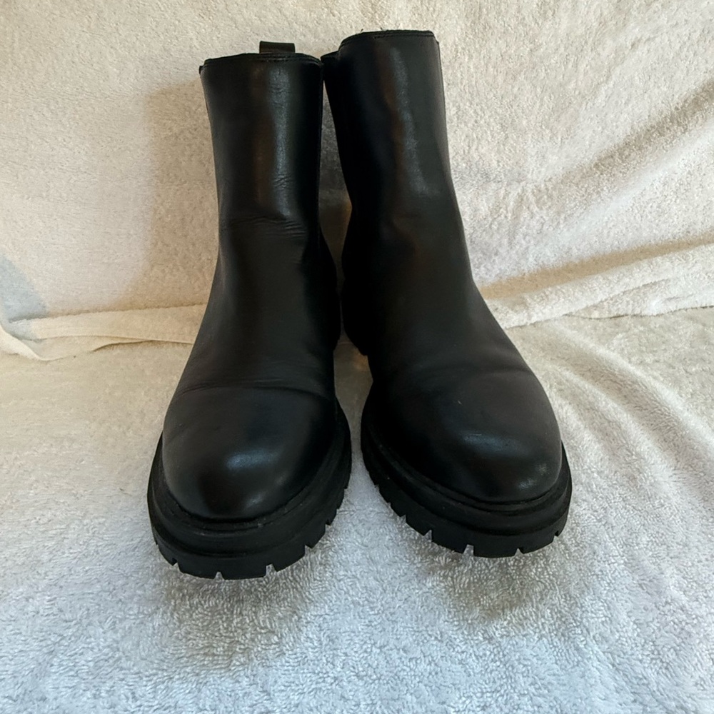 Madewell Black Leather Boots — Size 9